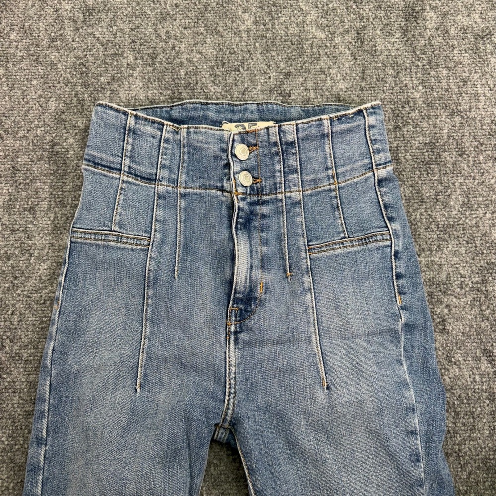 Free People We The‎ Free Jeans Womens 25x31 Jayde Flare Slim High Rise Raw Hem - Picture 9 of 16